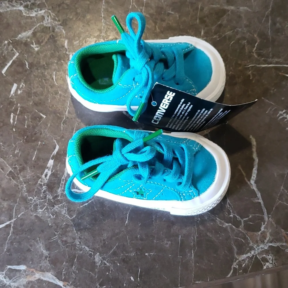 Converse‎ Infant Sz 2